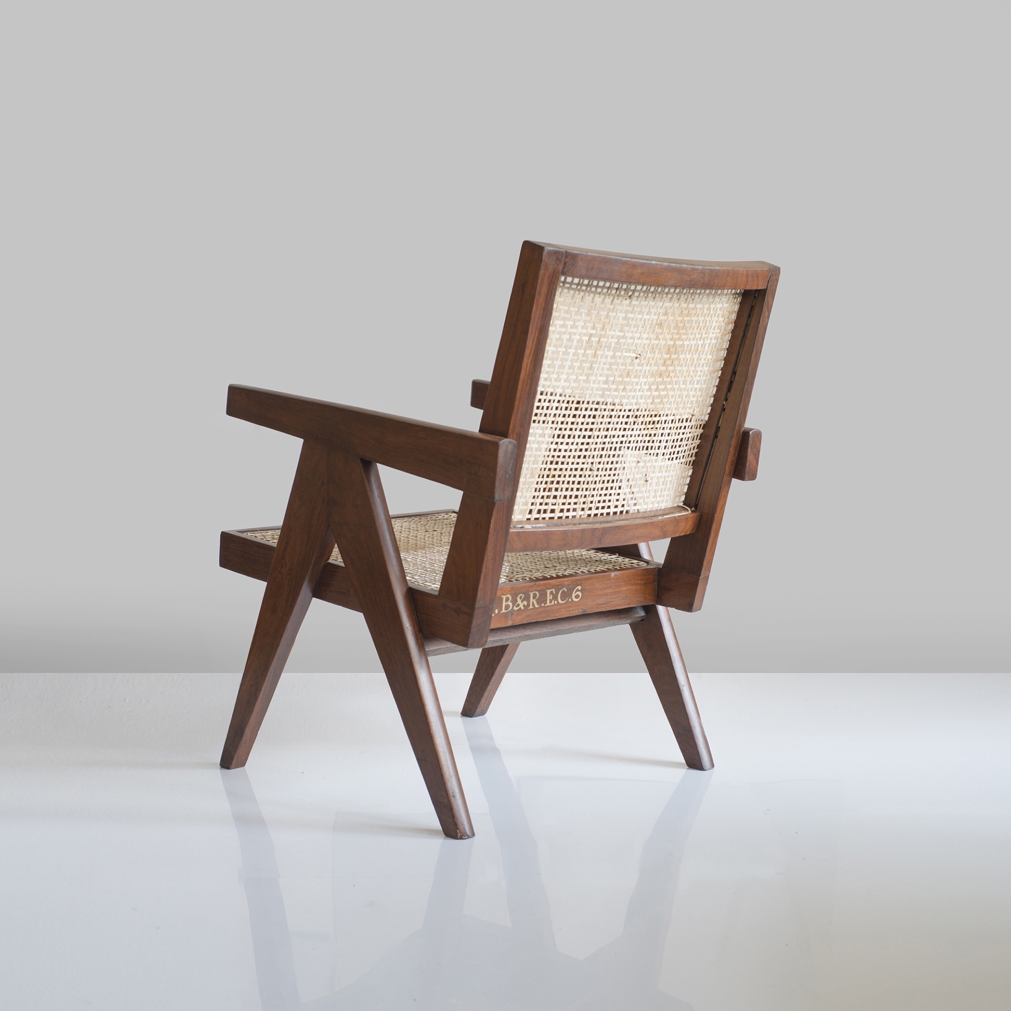 廃盤 JEANNERET CHANDIGARH pierre-jeanneret-si-29-a-arm-